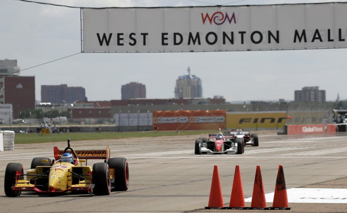 A.J. ALLMENDINGER DOMINOU A PROVA MAS ACABOU BATENDO SOZINHO A 8 VOLTAS DO FINAL - FOTO: 17.07.2005