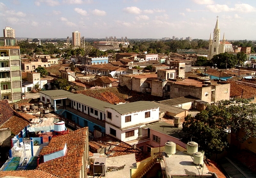 Camagüey (3ª maior cidade de Cuba) - FOTO/CRÉDITO: http://pt.wikipedia.org/wiki/Ficheiro:Camaguey_rooftops_3.jpg