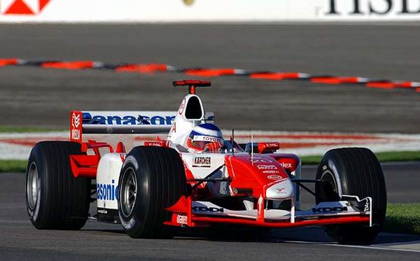 Olivier Panis surpreendeu e fez o 3 tempo no grid de largada - foto de 27.09.2003
