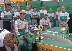 A Equipe Petrobrás Jr. é uma das mais poderosas da categoria. Em 1999/200 teve Bruno Junqueira (6°/campeão) e Max Wilson  - apenas em 1999 (8° colocado), como seus pilotos (www.portalbrasil.eti.br)