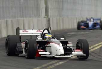 Sebastien Bourdais estreou conquistando a pole com mais de meio segundo de vantagem (Equipe Newman-Haas)