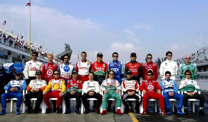 Foto oficial dos pilotos da Frmula Cart 2002