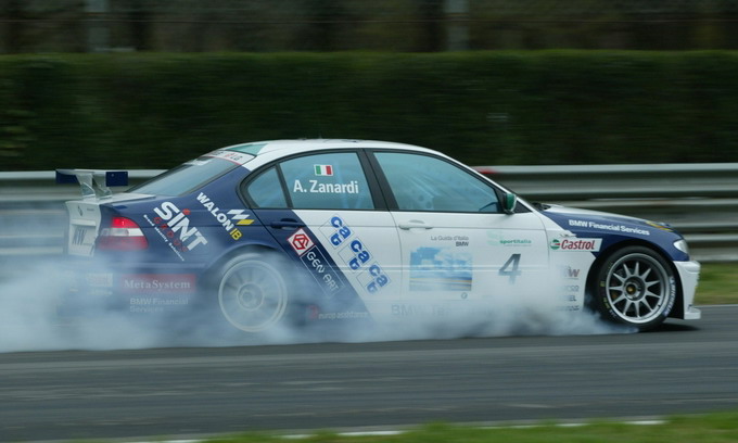 ALESSANDRO ZANARDI LUTOU MUITO MAS NO TEVE UMA EQUIPE COMPETITIVA E ACABOU EM 15 LUGAR NO CAMPEONATO