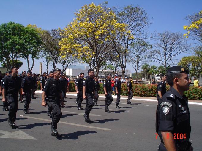 DESFILE MILITAR DE 7 DE SETEMBRO - BOPE - Batalho de Operaes Especiais da Polcia Militar - FOTO/CRDITO: PORTALBRASIL - www.portalbrasil.net