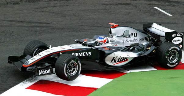 KIMI RAIKKONEN TEVE O MOTOR QUEBRADO E MESMO COM TANQUE CHEIO FEZ O 3o TEMPO NO GRID - FOTO: 02.07.2005