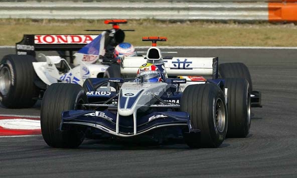 MARK WEBBER FEZ BOA PROVA E FINALIZOU EM STIMO - FOTO:16.10.2005