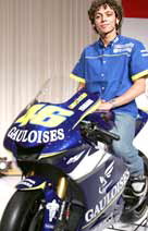 Valentino Rossi e sua moto para o Mundial de 2005