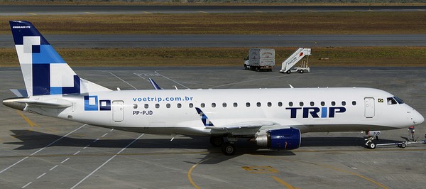 Embraer modelo EMB170-200LR, fotografado em Belo Horizonte-MG, em 29.07.2010. Crdito/foto: Matheus Netto de Lima.