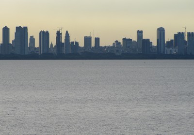 BUENOS AIRES FOTOGRAFADA AO ENTARDECER (RIO DA PRATA) - Foto / Crdito: Fernando Toscano, Portal Brasil.