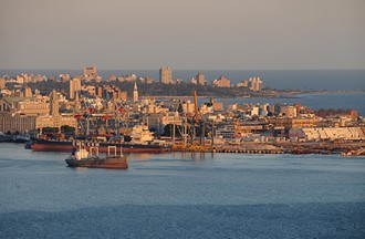 MONTEVIDU - VISTA DO PORTO (CRDITO/FOTO: Wikipdia)