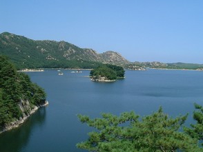 LAGO SAMILPO, COREIA DO NORTE