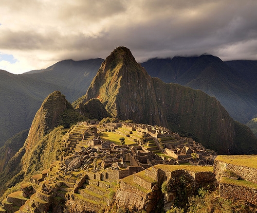 Machu Picchu, "a cidade perdida dos Incas" (FOTO/CRDITO: http://pt.wikipedia.org/wiki/Ficheiro:Sanisidro_12.jpg)