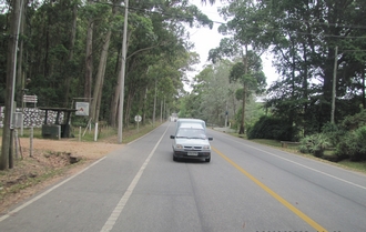 Rodovia no interior do Uruguai, prxima ao litoral. FOTO/CRDITO: Fernando Toscano, www.portalbrasil.net