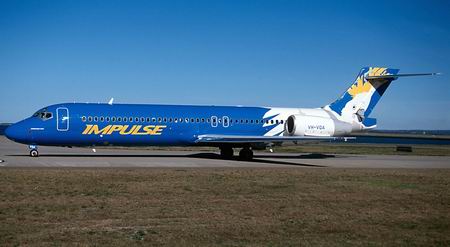 Boeing 717-2BD da Impulse Airlines, em Sidney (Austrlia), em Julho de 2001 - prefixo VH-VQA (www.portalbrasil.net).