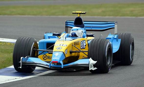 Jarno Trulli (de capacete novo) foi o 2 no grid de largada  - Foto de 18/072003